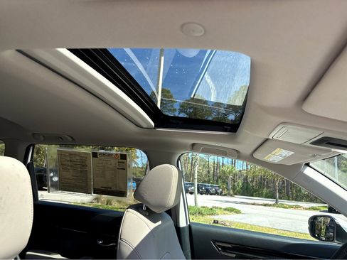 Used 2025 Honda CR-V EX-L image 7