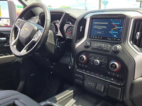 Used 2021 Chevrolet Silverado 2500 LTZ w/ LTZ Premium Package AWD/4WD image 19