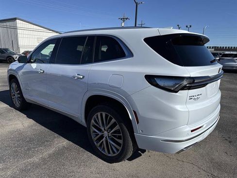 New 2026 Buick Enclave Avenir w/ Super Cruise Package image 10