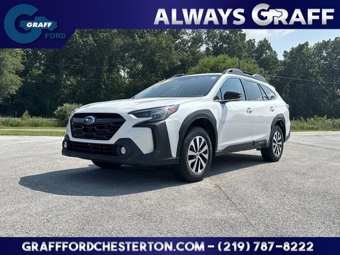 Used 2023 Subaru Outback Premium image 1
