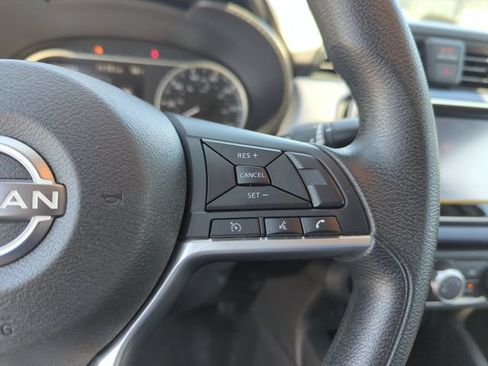 Certified 2023 Nissan Versa SV FWD image 43