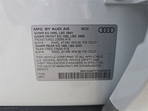 Used 2025 Audi Q5 e Premium image 31