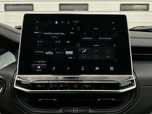 Used 2025 Jeep Compass Trailhawk image 28