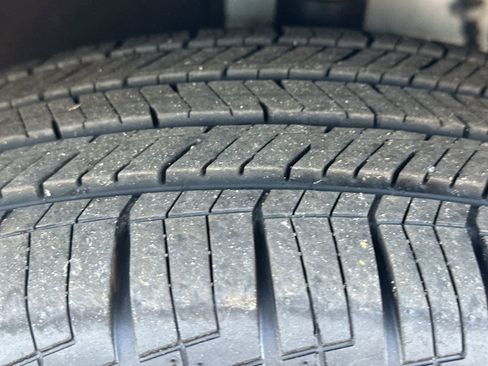 Used 2024 Chevrolet Blazer LT image 12