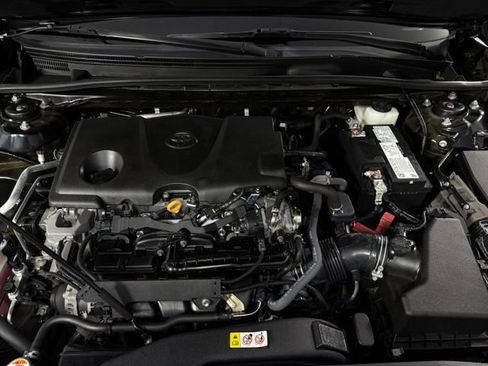 Used 2023 Toyota Camry SE FWD image 13