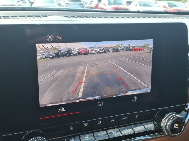 Used 2025 GMC Canyon AT4 AWD/4WD image 7