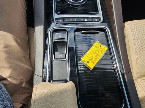 Used 2018 Jaguar F-PACE Prestige AWD/4WD image 25