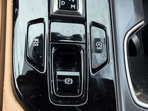 Used 2024 Lexus NX 250 FWD w/ Towing Package (2000 Lbs) image 20