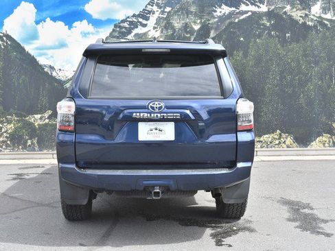 Certified 2024 Toyota 4Runner SR5 AWD/4WD image 10
