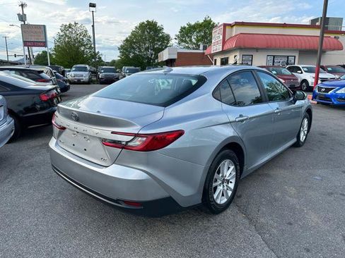 Used 2025 Toyota Camry LE FWD image 5