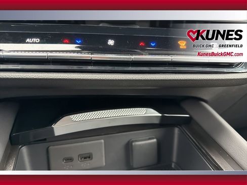 New 2026 Buick Envision Sport Touring image 21