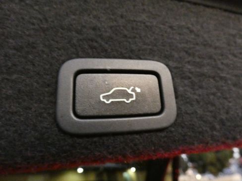 Used 2016 Volvo XC60 T6 Platinum image 66