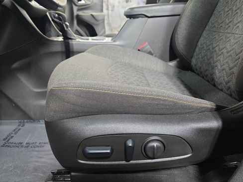 Used 2024 Chevrolet Equinox LT image 28