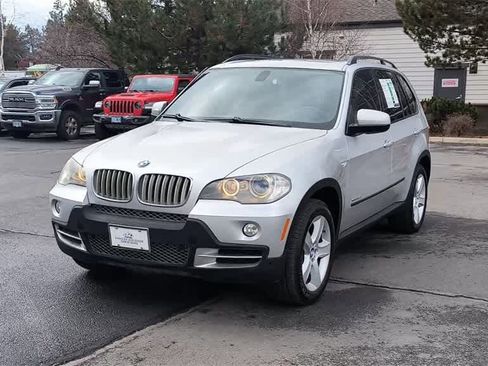 Used 2010 BMW X5 xDrive35d image 4