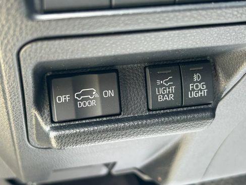 Certified 2025 Toyota 4Runner Trailhunter AWD/4WD image 26