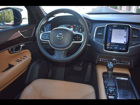Used 2019 Volvo XC90 T6 Momentum image 33