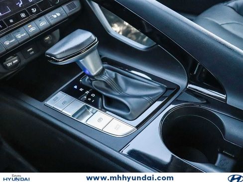 Certified 2023 Hyundai Elantra Limited FWD image 22