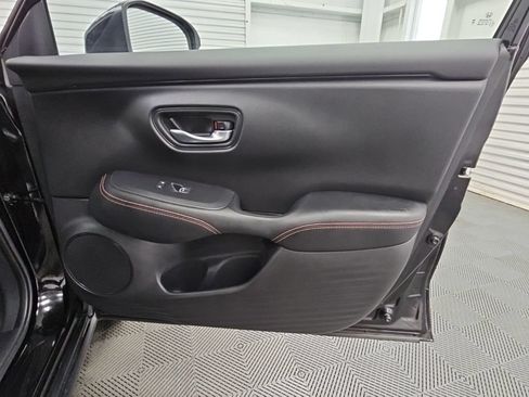 Used 2025 Honda HR-V Sport image 36