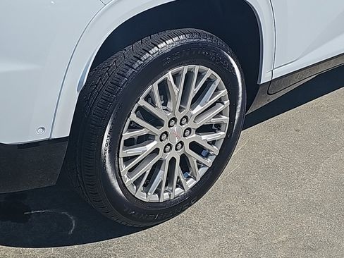 New 2026 GMC Acadia Denali w/ Super Cruise Package image 9