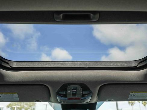 New 2026 Kia EV9 Wind image 9