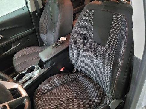 Used 2017 Chevrolet Equinox LT w/ Convenience Package image 27