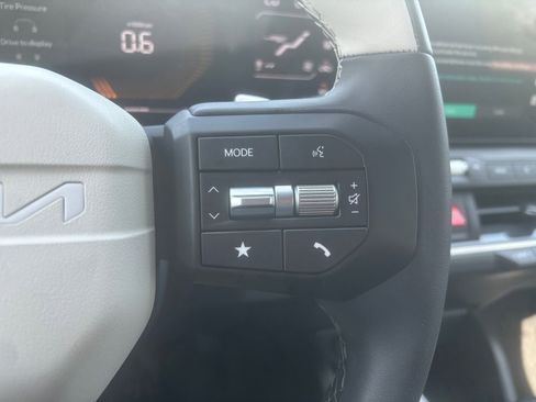 New 2026 Kia K4 GT-Line FWD image 23