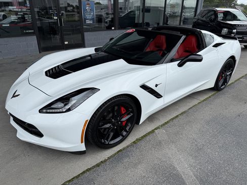 Used 2016 Chevrolet Corvette Stingray Coupe w/ Z51 2LT w/ 2LT Preferred Equipment Group RWD image 2