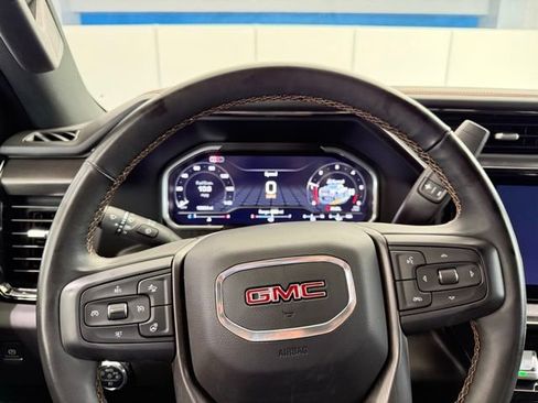 Used 2024 GMC Sierra 2500 AT4 w/ AT4 Preferred Package image 25