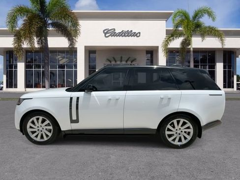 Used 2024 Land Rover Range Rover SE AWD/4WD image 8