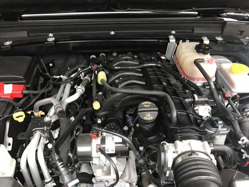 Used 2022 Jeep Wrangler Unlimited Sport image 23