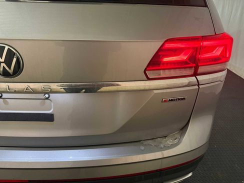 Certified 2022 Volkswagen Atlas SE image 18