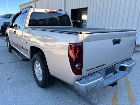 Used 2004 Chevrolet Colorado 2WD Extended Cab w/ Comfort Convenience Package image 3