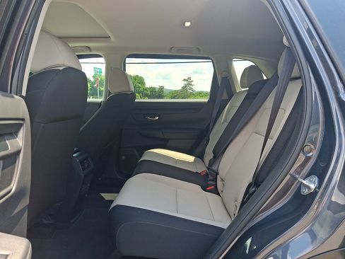 Used 2024 Honda CR-V EX image 10