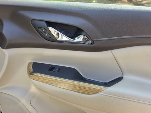 Used 2019 GMC Acadia Denali w/ Technology Package image 49