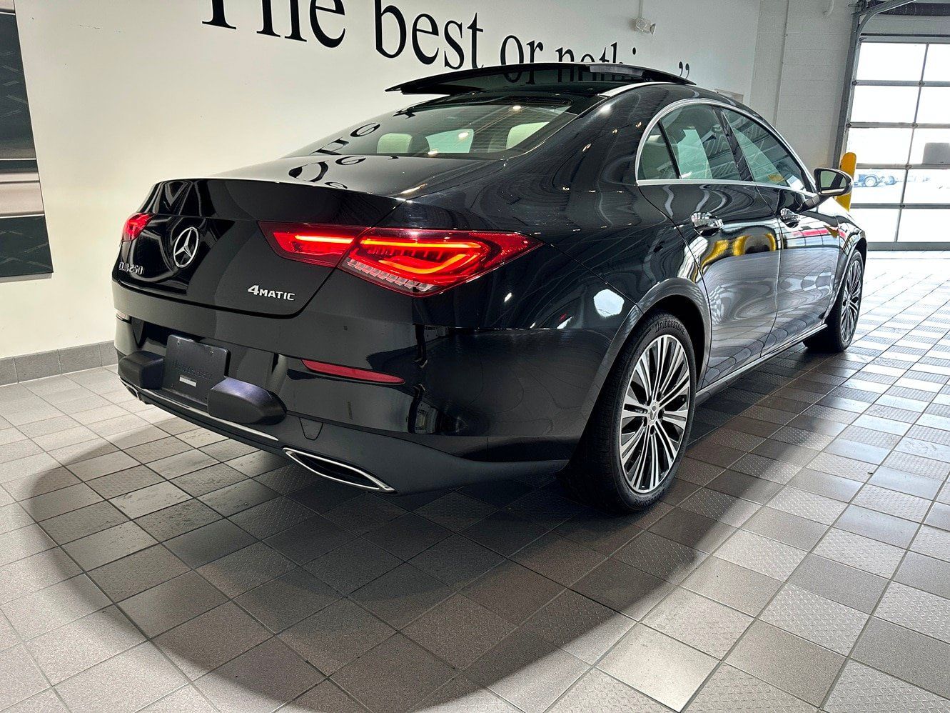Used 2023 Mercedes-Benz CLA 250 4MATIC image 4