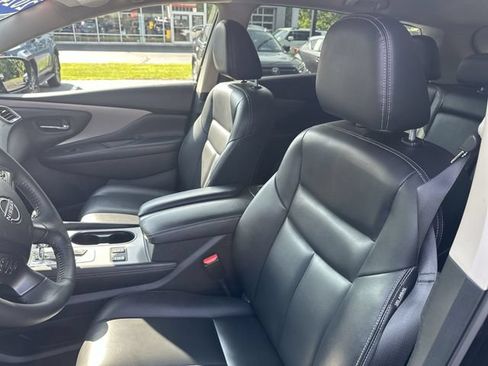 Used 2024 Nissan Murano SV AWD/4WD image 15