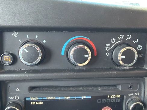 Used 2019 Chevrolet Express 3500 w/ Driver Convenience Package image 24