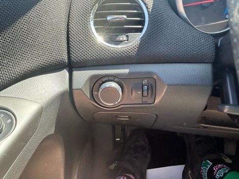 Used 2015 Chevrolet Cruze LT FWD image 27