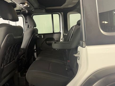 Used 2023 Jeep Wrangler Unlimited Rubicon 4xe image 25