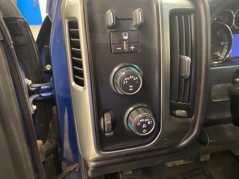 Used 2017 Chevrolet Silverado 1500 LT w/ All Star Edition image 31