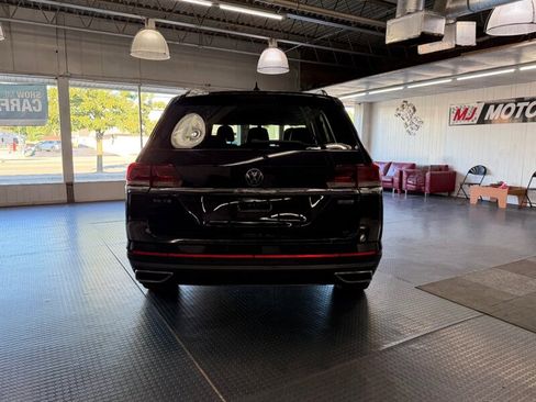 Used 2021 Volkswagen Atlas SE image 11