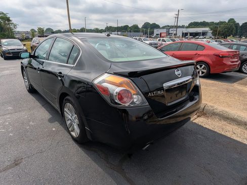 Used 2012 Nissan Altima 3.5 SR w/ Sport Pkg FWD image 5