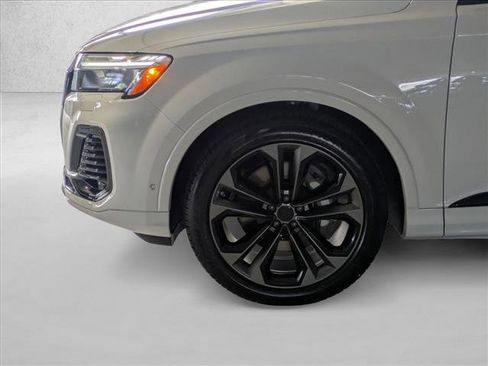 New 2026 Audi Q7 3.0T Premium Plus AWD/4WD image 10