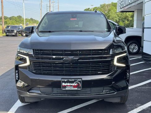 Used 2021 Chevrolet Tahoe Premier AWD/4WD image 12