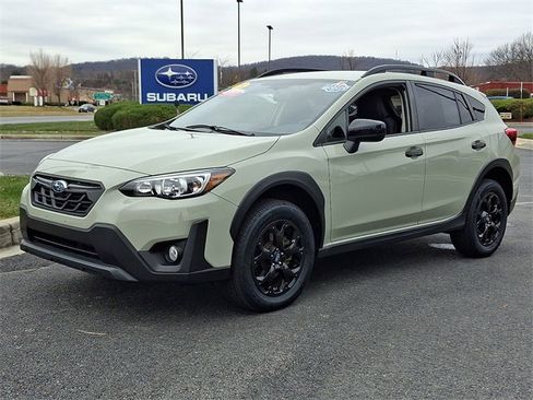 Used 2023 Subaru Crosstrek 2.0i Premium w/ Special Edition image 3