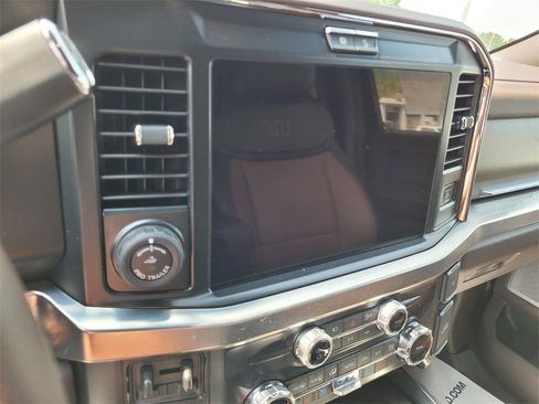 New 2025 Ford F250 King Ranch w/ Chrome Package image 18