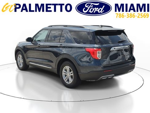 Used 2023 Ford Explorer XLT w/ Equipment Group 202A RWD image 4