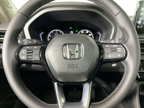 New 2025 Honda Pilot Touring image 21