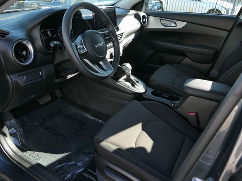 Used 2023 Kia Forte LXS image 12