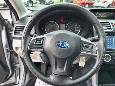 Used 2016 Subaru Forester 2.5i Premium w/ All-Weather Package AWD/4WD image 18